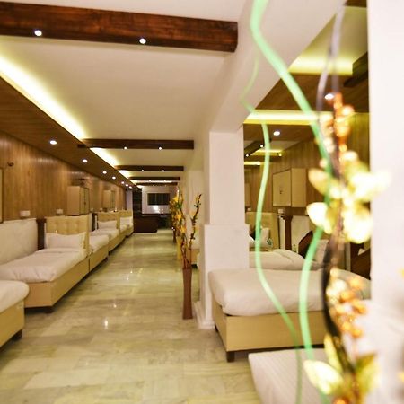 Hotel Sallow International-Hotel Near Golden Temple Amritsar Buitenkant foto