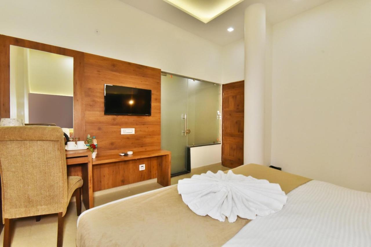 Hotel Sallow International-Hotel Near Golden Temple Amritsar Buitenkant foto