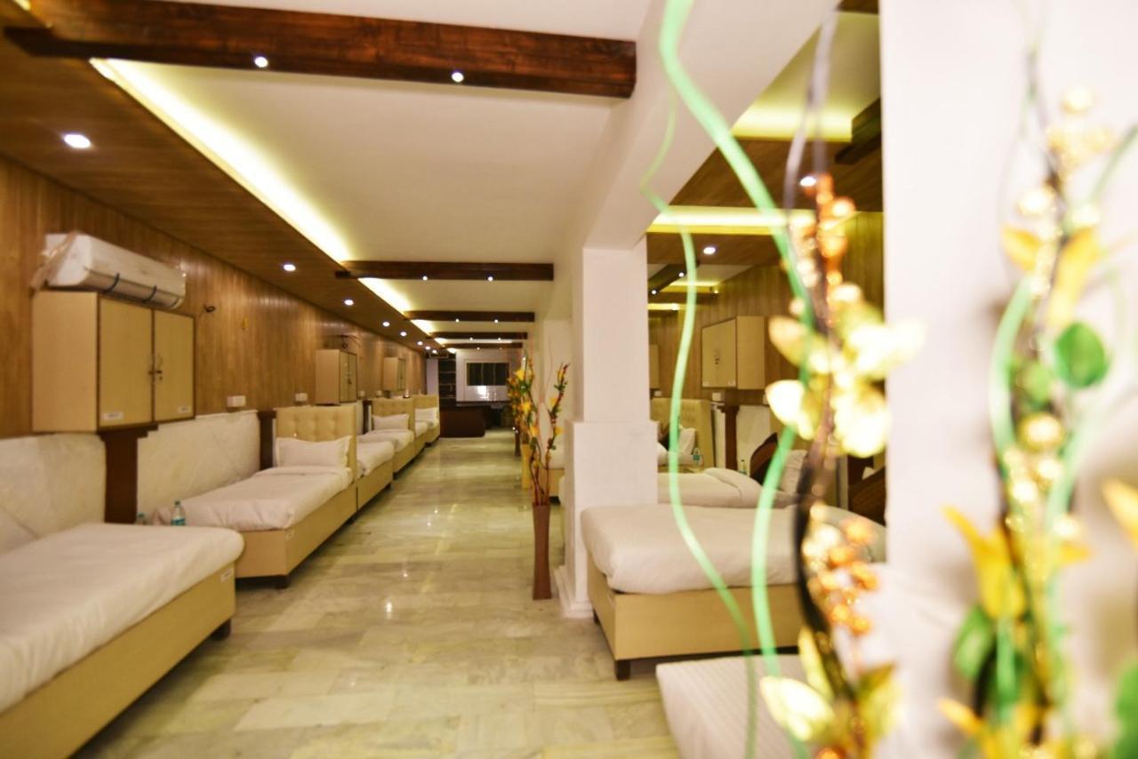 Hotel Sallow International-Hotel Near Golden Temple Amritsar Buitenkant foto